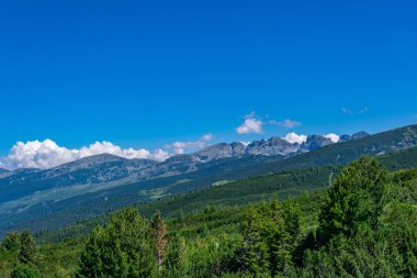 Bulgaristan 'daki Rila dağlarının manzarası