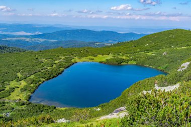 Aşağı göl, Bulgaristan 'daki yedi rila gölünden biri.