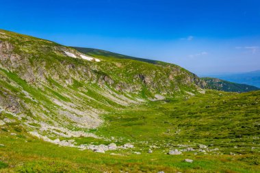 Bulgaristan 'daki Rila dağlarının manzarası