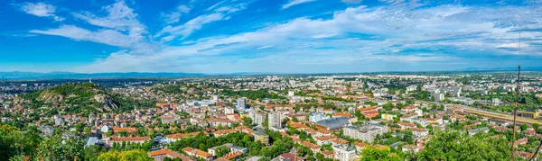 Cityscape of Plovdiv with Bunardzhika hill, Болгарія — стокове фото