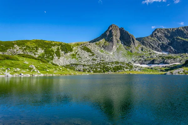 Der kleeblatt-see, einer der sieben rila-seen in bulgarien — Stockfoto