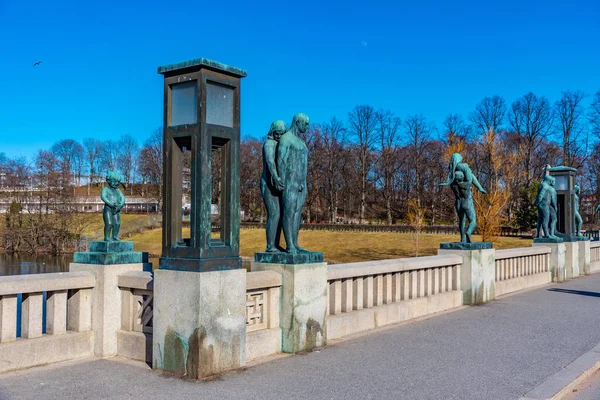 자세 한 내용은 노르웨이 오슬로의 비글 랜드 공원에 있는 동상 — 스톡 사진