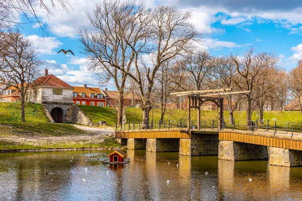 Holzbrücke nach Fredrikstad in Norwegen — Stockfoto