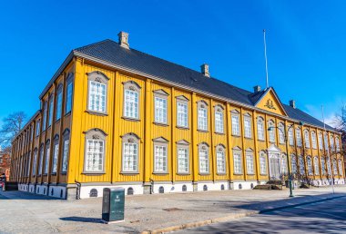 Norveç 'in Trondheim merkezindeki Stiftsgarden malikanesi