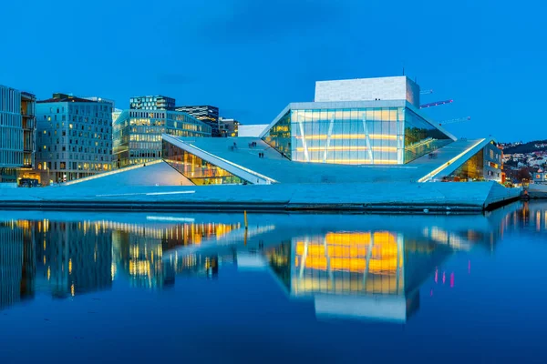 Night view of Opera house in Oslo, Norway — Stock Photo, Image