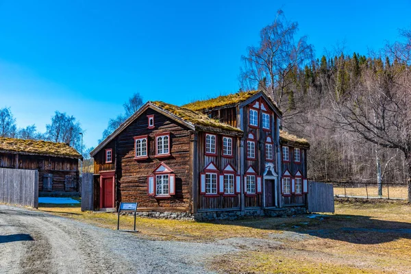 Exemplos de arquitetura rural no museu popular de Trondelag em T — Fotografia de Stock