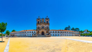 Portekiz 'deki Alcobaca manastırı manzarası