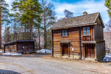 Jamtli açık hava müzesindeki kırsal mimari örnekleri 