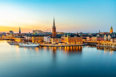 Sodermalm Adası, Sw 'dan Stockholm' deki Gamla Stan 'in günbatımı manzarası