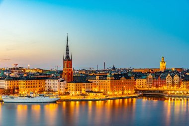 Sodermalm Adası, Sw 'dan Stockholm' deki Gamla Stan 'in günbatımı manzarası