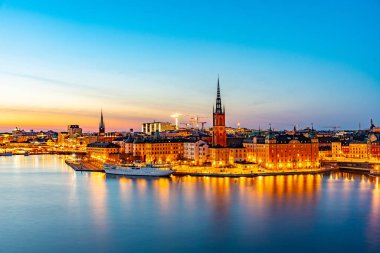 Sodermalm Adası, Sw 'dan Stockholm' deki Gamla Stan 'in günbatımı manzarası