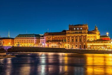 İsveç Kraliyet Operasının Stockholm, İsveç 'teki gece manzarası