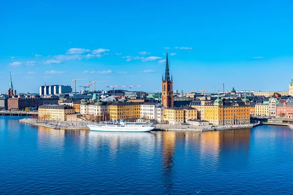 Gamla stan i Stockholm sett utifrån Södermalm Island, Sverige — Stockfoto