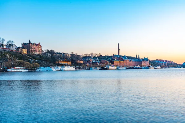 Sunset vista del centro de congresos Munchenbryggeriet en sueco — Foto de Stock