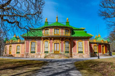İsveç 'teki Drottningholm Sarayı' ndaki Çin Pavyonu.