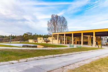 Stockho 'daki Unesco' ya kayıtlı Skogskyrkogarden 'ın manzarası.