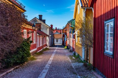 Gavle, Swe 'nin Gamla Stan semtindeki geleneksel kereste binaları