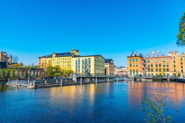 Eskiden başarılı olan tekstil endüstrisinin sanayi binaları