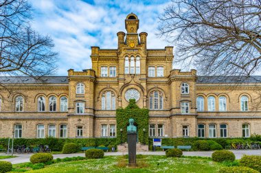 İsveç 'in Lund kentindeki Gamla Kirurgen üniversite binası.