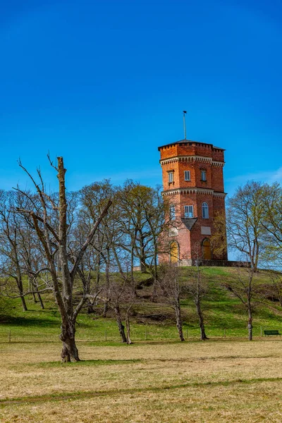 Gothic πύργος σε λόγους Drottnignholm Palace στη Σουηδία — Φωτογραφία Αρχείου