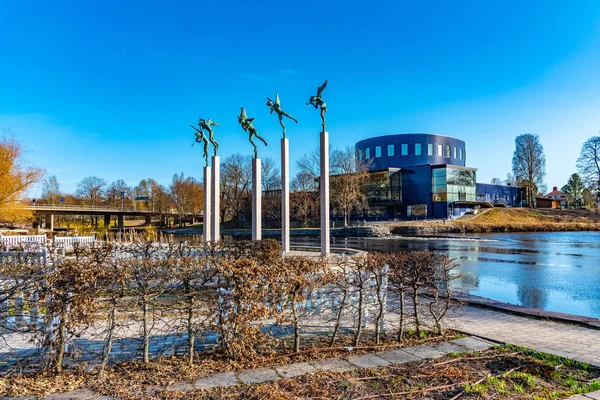 Statue der Musikengel im badhaus najaden at gavle, Schweden — Stockfoto