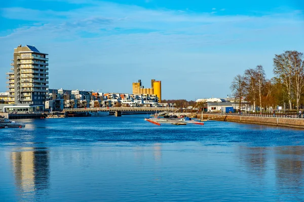Река Гавлеан в Гавле, Швеция — стоковое фото
