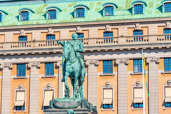 Estátua do rei sueco Gustavo II Adolfo em Estocolmo, Suécia — Fotografia de Stock