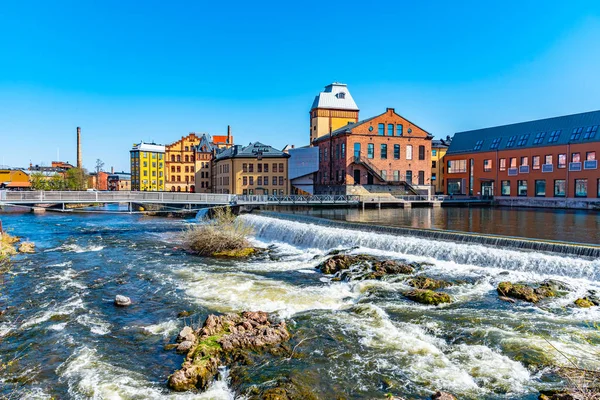 Rapide fluviali nel centro industriale di Norrkoping, Svezia — Foto Stock