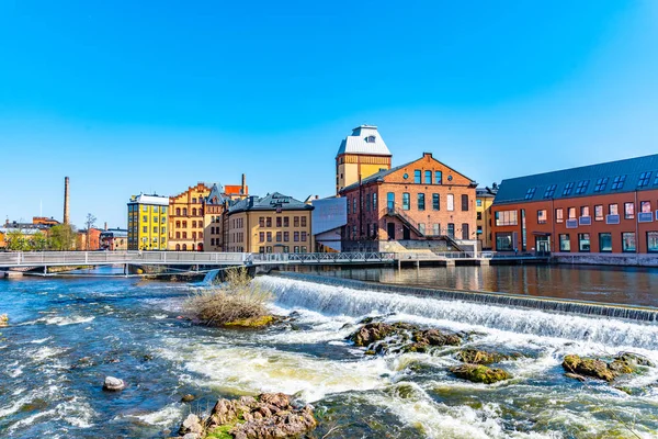 Rápidos fluviales en el centro industrial de Norrkoping, Suecia —  Fotos de Stock