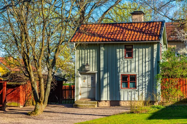 View of traditional timber houses in the old town Gamla Linkopin — Stockfoto