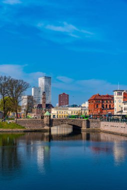 Dünya deniz üniversitesi Swe 'nin hakim olduğu Malmö silueti