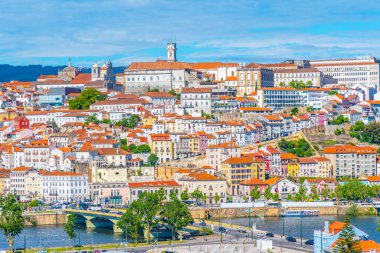 Santa Clara-a-Nova Manastırı 'ndan Coimbra' nın hava manzarası, Por