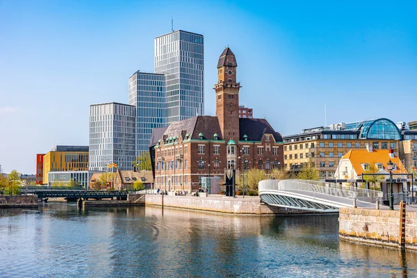 Skyline of Malmo dominated by the world maritime university, Swe — Stockfoto