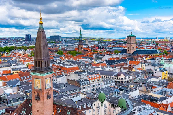 Vista aérea de Copenhague con muchas iglesias, Dinamarca — Foto de Stock