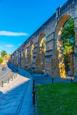 Su kemeri Coimbra, Por 'daki botanik bahçesinin yanından geçiyor.