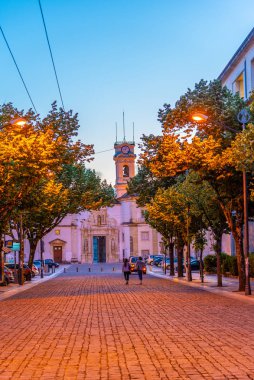 Portekiz 'deki Coimbra Üniversitesi' ne açılan kapı.