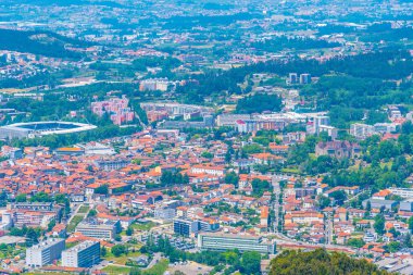 Portekiz şehri Guimaraes 'in havadan görünüşü