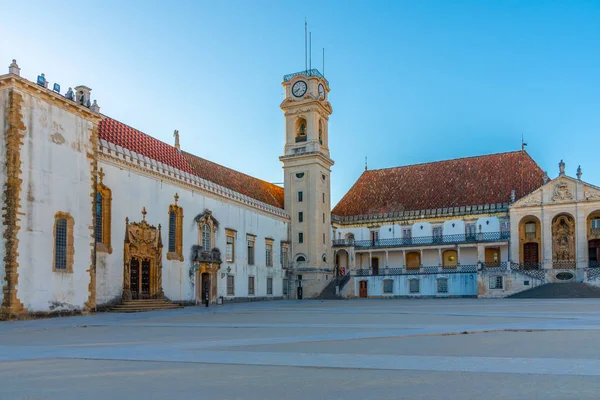 Pohled na univerzitu Coimbra v Portugalsku — Stock fotografie