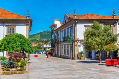 Portekiz 'de Ponte de Lima' nın merkezinde yaya sokağı.