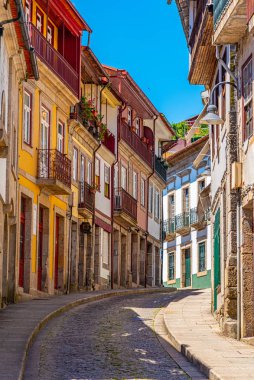 Portekiz, Amarante 'de küçük bir sokak.