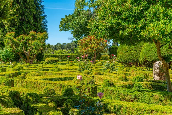 Jardines y finca Casa de Mateus en Portugal — Foto de Stock