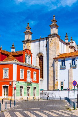 Portekiz, Leiria katedrali manzarası