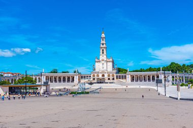 Portekiz 'deki ünlü Fatima mabedi