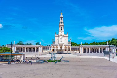 Portekiz 'deki ünlü Fatima mabedi