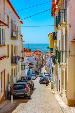 Portekiz, Nazare 'de dar bir sokak manzarası