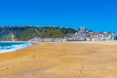 Portekiz şehri Nazare deniz manzarası