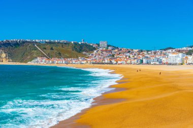 Portekiz şehri Nazare deniz manzarası