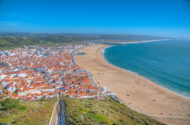 Portekiz 'in deniz kenti Nazare' nin hava manzarası