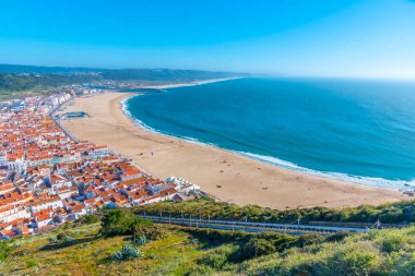 Portekiz 'in deniz kenti Nazare' nin hava manzarası