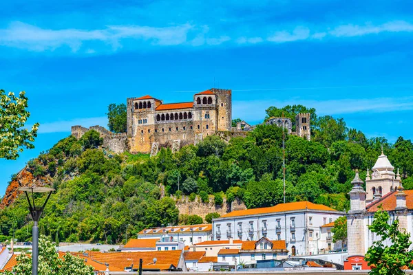 Leiria castle overlooking the old town and cathedral, Portugal — Stockfoto
